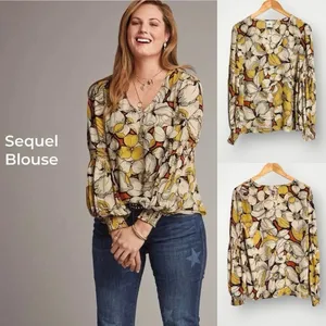 CAbi L Large‎ Sequel Blouse Floral V-Neck Smocked Poet Sleeves #3954 Women's thumbnail 2