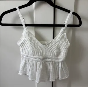 Hollister Crochet Crop Top thumbnail 2
