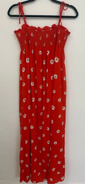 Petal and Pup Red Daisy Maxi Dress with Smocked Bodice Women’s Size M Brand New thumbnail 1