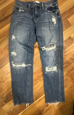 KanCan Women's Distressed Denim Boyfriend Jeans-NWOT thumbnail 1