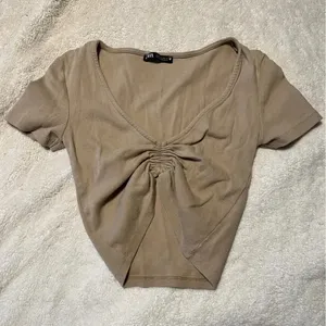 Zara Beige Crop Top Short Sleeve Ribbed Ruched Excellent Condition Size Small thumbnail 1