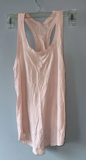 Lululemon Top thumbnail 1