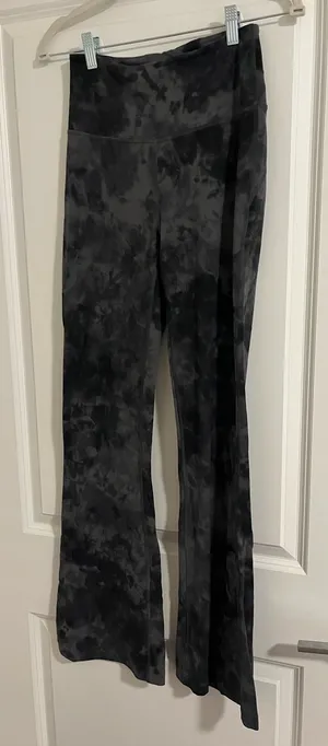 lululemon leggings thumbnail 1