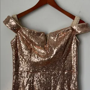 Lulus Magic Maker Gold Metallic Off-the-Shoulder Bodycon Mini Dress size Med thumbnail 4