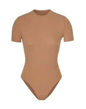 Skims Fits Everybody TShirt bodysuit thumbnail 1