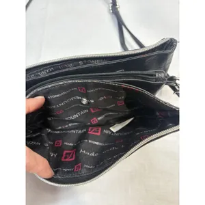 Stone‎ Mountain Black Leather Crossbody Purse Organizer Bag 8.5"x6" Zip Pockets thumbnail 7