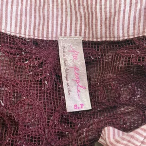 Free People Crochet Lace Back Top Pintuck Pleat Tunic Womens S Burgundy BOHO thumbnail 3