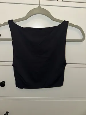 Aritzia Scoop Neck Contour Tank thumbnail 2