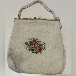 Floral White vintage Beaded Handbag thumbnail 1