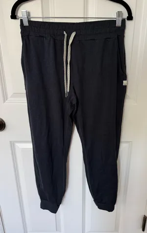 Vuori Cropped Joggers Performance Navy Heather thumbnail 1