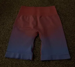 Gym shark Biker shorts thumbnail 2