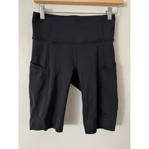 Lululemon 6 Fast And Free Short 10" in Black thumbnail 2