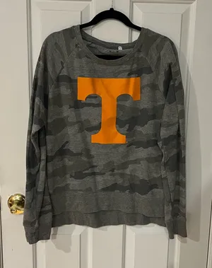 Tennessee Shirt Size M thumbnail 1