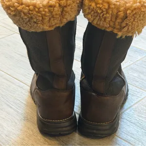 UGG Brooks Tall Leather Shearling Flat Boots 5490 Size 7 Women's Winter Warm thumbnail 2