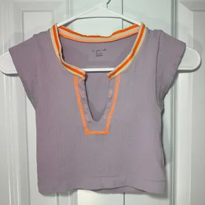 Out From Under Go For Gold Seamless Ribbed Crop Top XS/S Purple Split Neck thumbnail 1