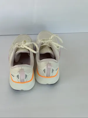 Saucony Women's Cream Running Sneakers with Pastel Pink and Orange Accents thumbnail 5