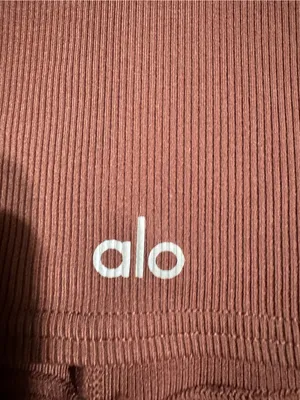 Alo Savvy Short Sleeve Rib Crop Top thumbnail 5