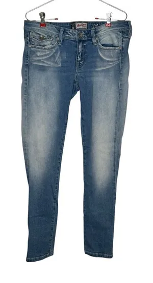 The Akoo Women's Jeans Comfort Stretch Low Rise Medium Wash Pants Sz.‎ 28 thumbnail 1