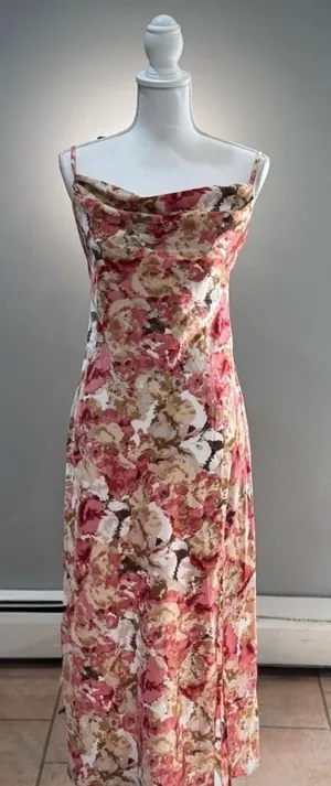 SALE! Pink Floral Unbranded Drape Front Maxi Dress Size M EUC thumbnail 1