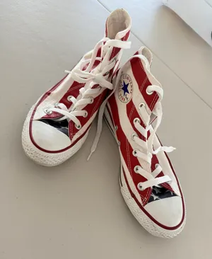 VINTAGE: Converse | Chuck Taylor All-Star high tops, Stars & Stripes. Size: 4.5/Men, 6.5/Women thumbnail 1