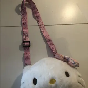 Hello Kitty Purse a Sanrio Original New Still in bag. thumbnail 6