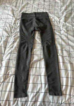 Alphalete Gray  Leggings thumbnail 1