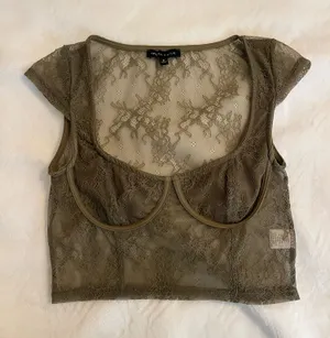 Kendall + Kylie Top thumbnail 1