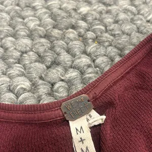 We‎ the Free Maroon Printed LS V-Neck Size Medium thumbnail 4