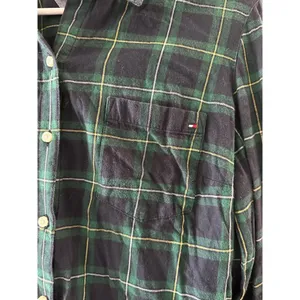 Tommy Hilfiger Top Women's Medium Green Button Down Plaid Long Sleeve Cotton thumbnail 2