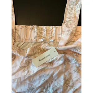 francesca's $40 NWT Light Pink Floral Square Neck Cropped Boxy Tank Top thumbnail 2