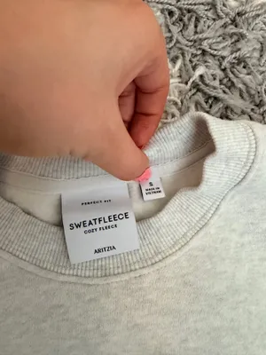 Aritzia Sweatfleece Perfect Fit Crewneck thumbnail 5