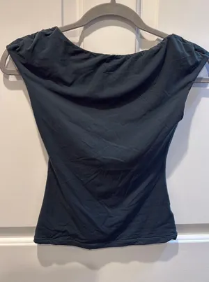 Amazon Green Backless Top thumbnail 1