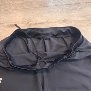 Under Armour Athletic Running Shorts Lightweight‎ Black Gym Workout Small S thumbnail 2