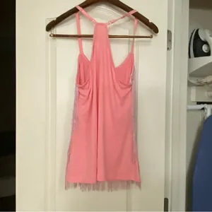 Maner Womens Bubblegum Pink Fringe Front Tank Top M Medium 38” NWT New thumbnail 7