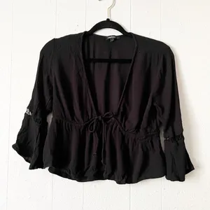 Ambiance Top Womens XS Flared Sleeve Cropped Witchy Goth Boho Dark Fairy Y2K thumbnail 2