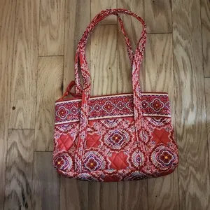 Vera Bradley Womens Shoulder Bag Red Multi Quilted Zipper Bohemian‎ thumbnail 2
