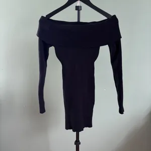 Edikted Emma Long Sleeve Off the Shoulder Minidress Size M/L Black Ribbed Club thumbnail 5