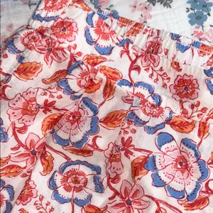 Vineyard Vines Size XS Floral Print Shorts thumbnail 3