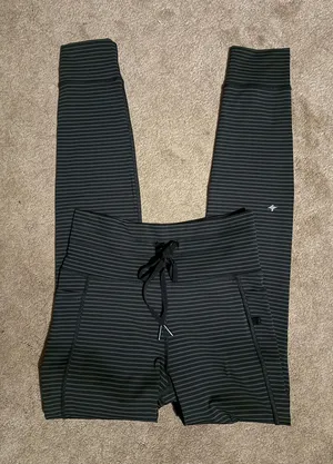 Halara Leggings thumbnail 1