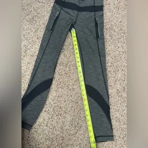 Lululemon Inspire Tight II Grey Black Size 2 thumbnail 10
