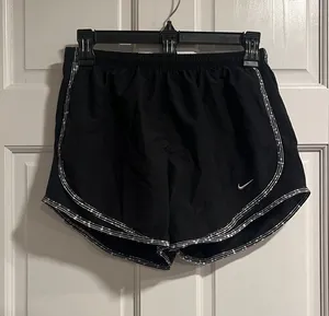 Nike Dri-Fit Shorts in Black Size Small thumbnail 1