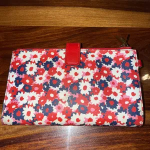 Michael Kors Wallet thumbnail 2