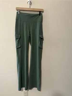 Lululemon everlux high rise cargo flared pant sage eucalyptus W5GQ6S size 8 thumbnail 8