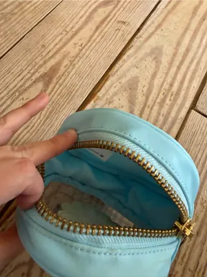Stoney Clover Lane x Target daisy patch clear circle pouch in light blue thumbnail 3