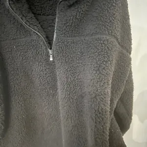 Zenana Black Fleece Pullover Quarter Zip thumbnail 6