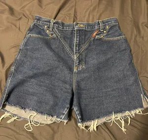 Size 30 thumbnail 1