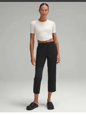 Lululemon Tapered Mid Rise Crop * Luxtreme 25” Sz 8 thumbnail 3