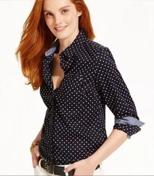 Tommy Hilfiger / M / Burgundy Polka Dot Button Up thumbnail 1