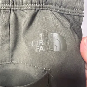 The North Face olive green pull on wear everywhere straight leg pants sz Sm thumbnail 7