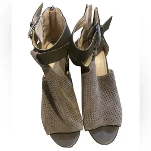 Marc Fisher Open toe Heels, size 8.5M thumbnail 2